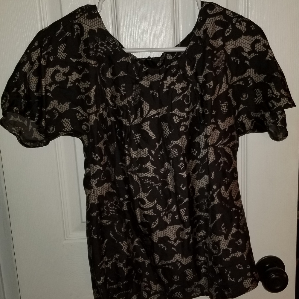 Silky short sleeved shirt